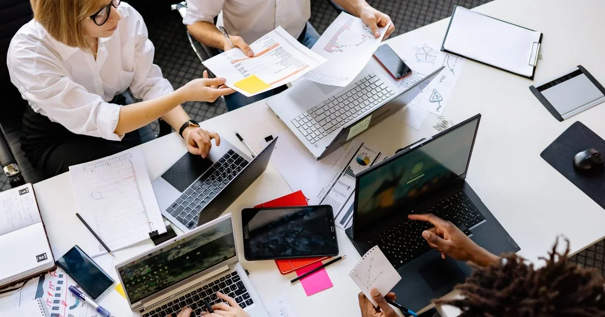 7 Best AI Knowledge Management Tools in 2026: Expert Comparison