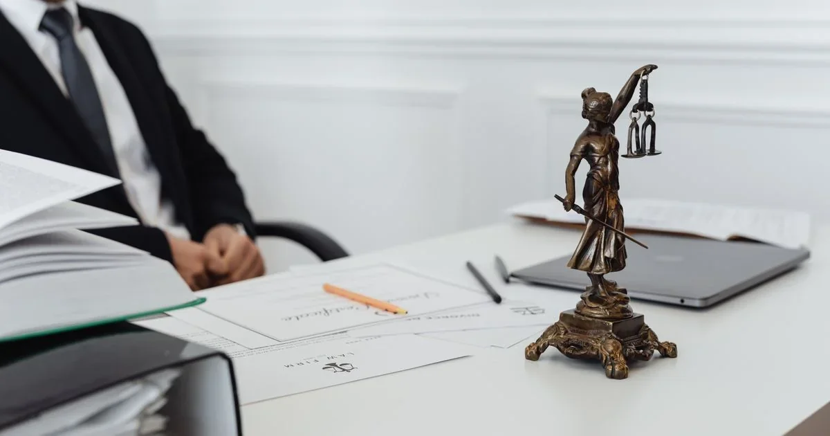 Best AI Tools for Paralegals 2026: CoCounsel vs Lexis+ AI Compared