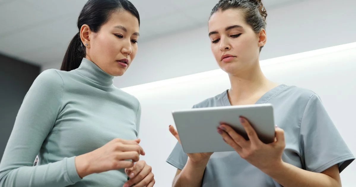 7 Best AI Tools for Nurses in 2026: Reduce Burnout and Reclaim Your Time