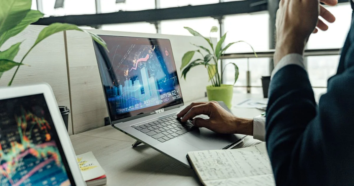 30 Best Business Software Tools for Small Businesses in 2026
