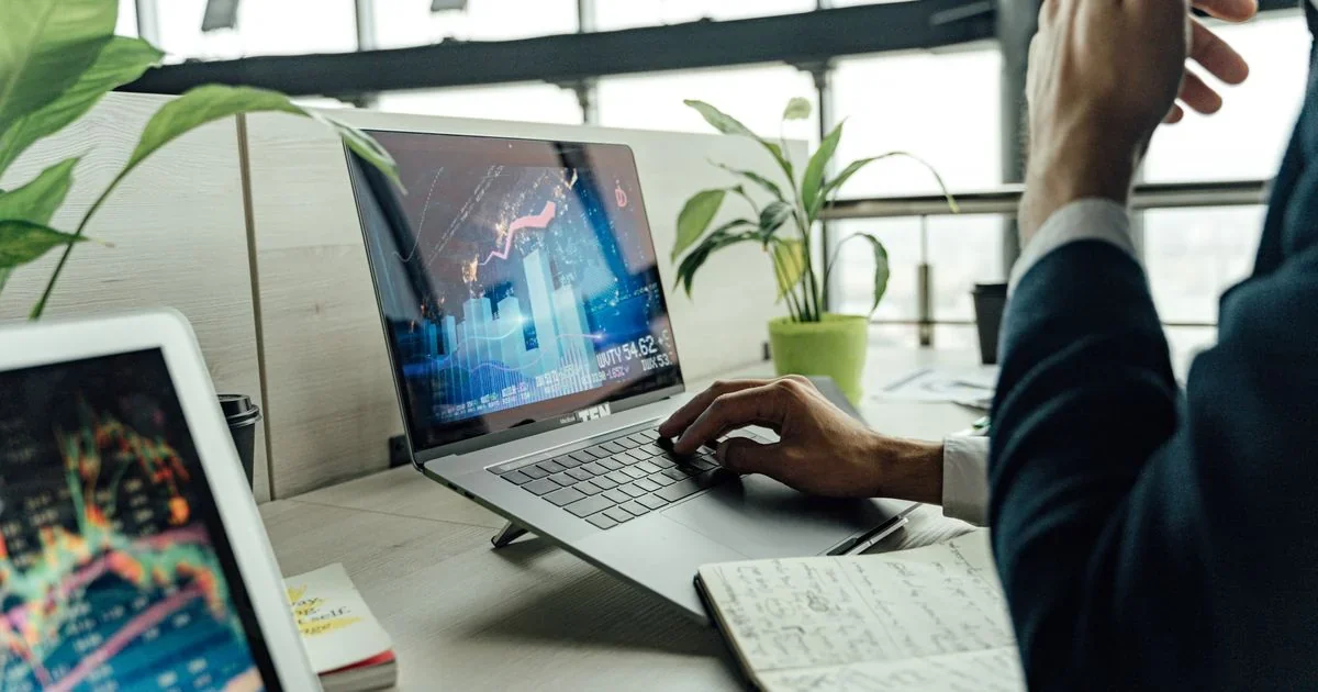 30 Best Business Software Tools for Small Businesses in 2026