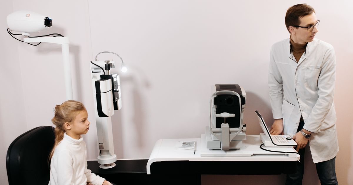 Best AI Tools for Optometrists 2026: LumineticsCore vs EyeArt