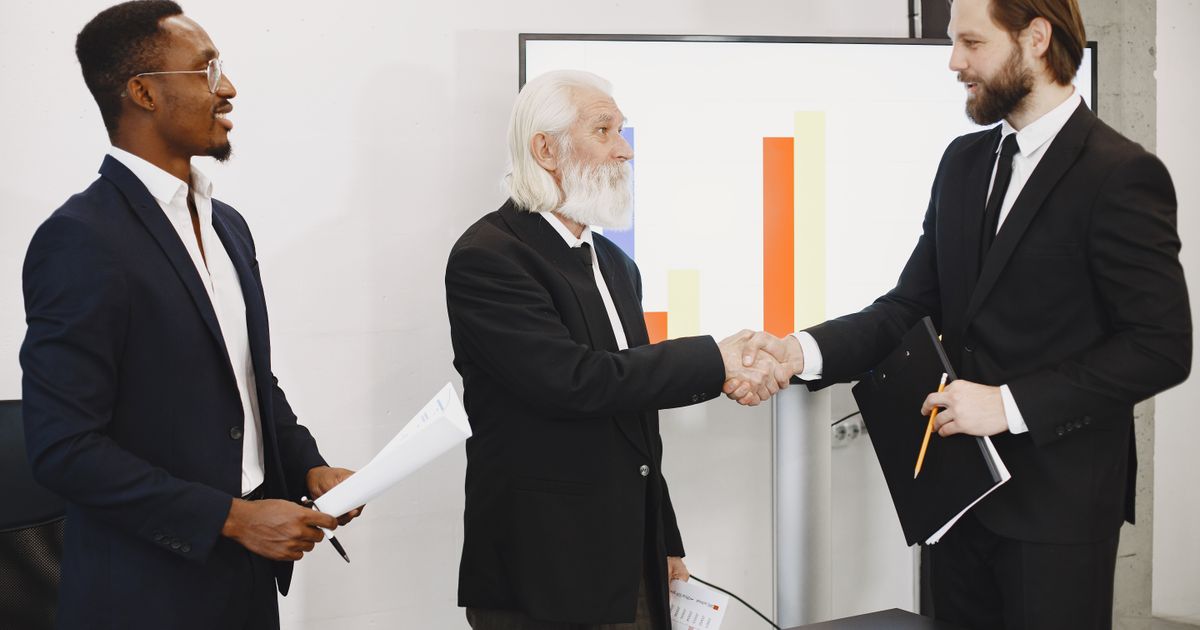 7 Best AI Tools for Sales Teams in 2026: Ranked & Compared