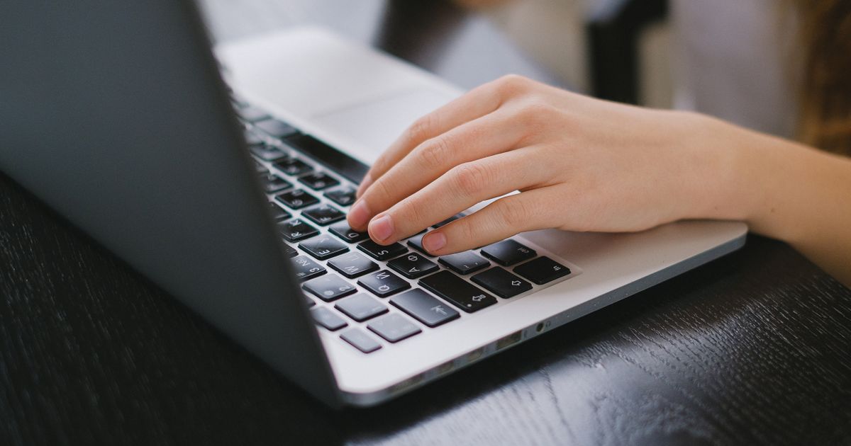 Best AI Tools for Copywriters 2026: Writesonic vs Jasper vs GenApe