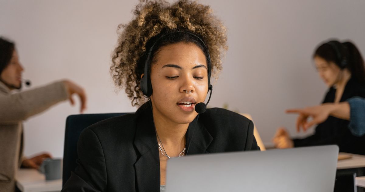 7 Best AI Tools for Customer Service in 2026: Expert Comparison