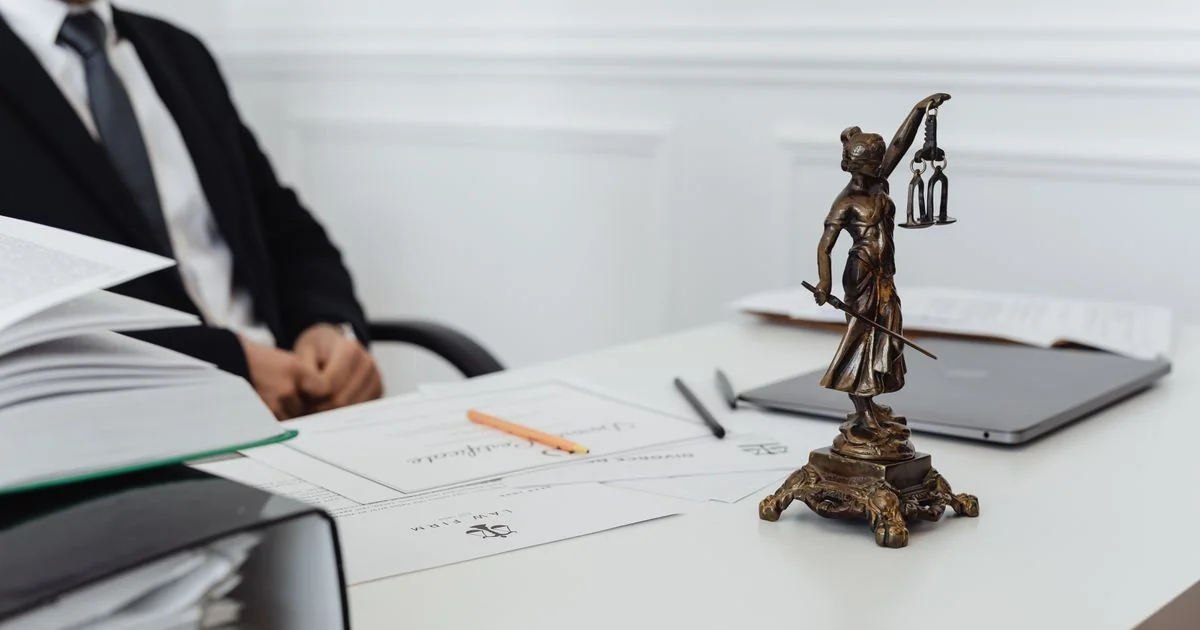 Best AI Tools for Paralegals 2026: CoCounsel vs Lexis+ AI Compared