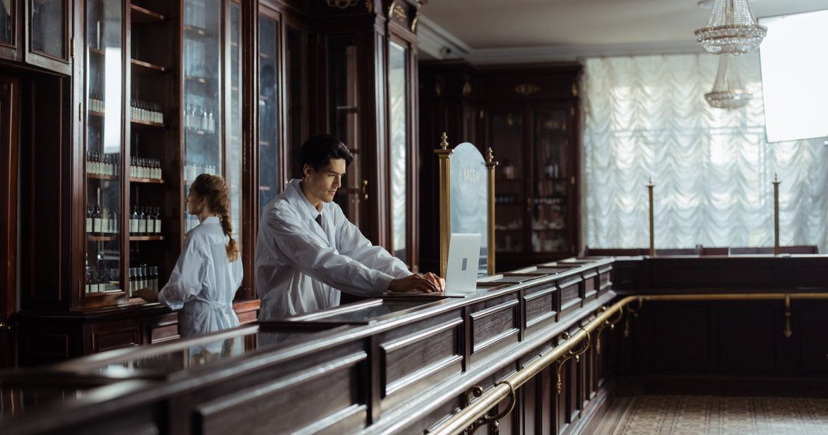 Best AI Tools for Pharmacists 2026: 1 Essential Tool Reviewed