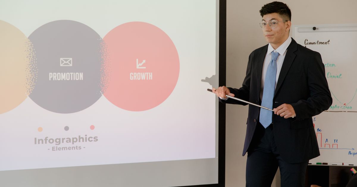 7 Best AI Tools for B2B Marketers in 2026: Expert Comparison & Buyer's Guide
